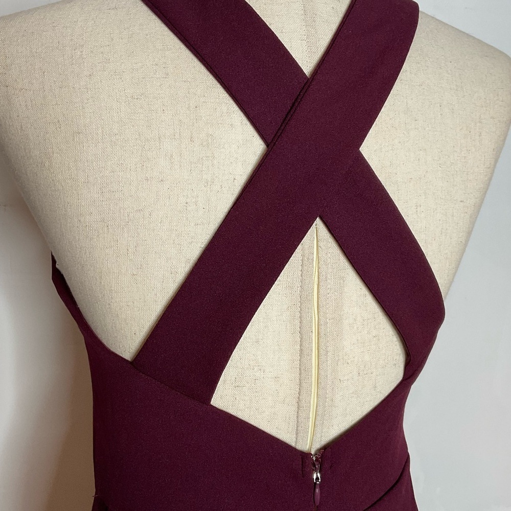 Lulu’s Wine Red Cutout Halter Bodycon Mermaid Maxi Gown Size Medium - Picture 5 of 8